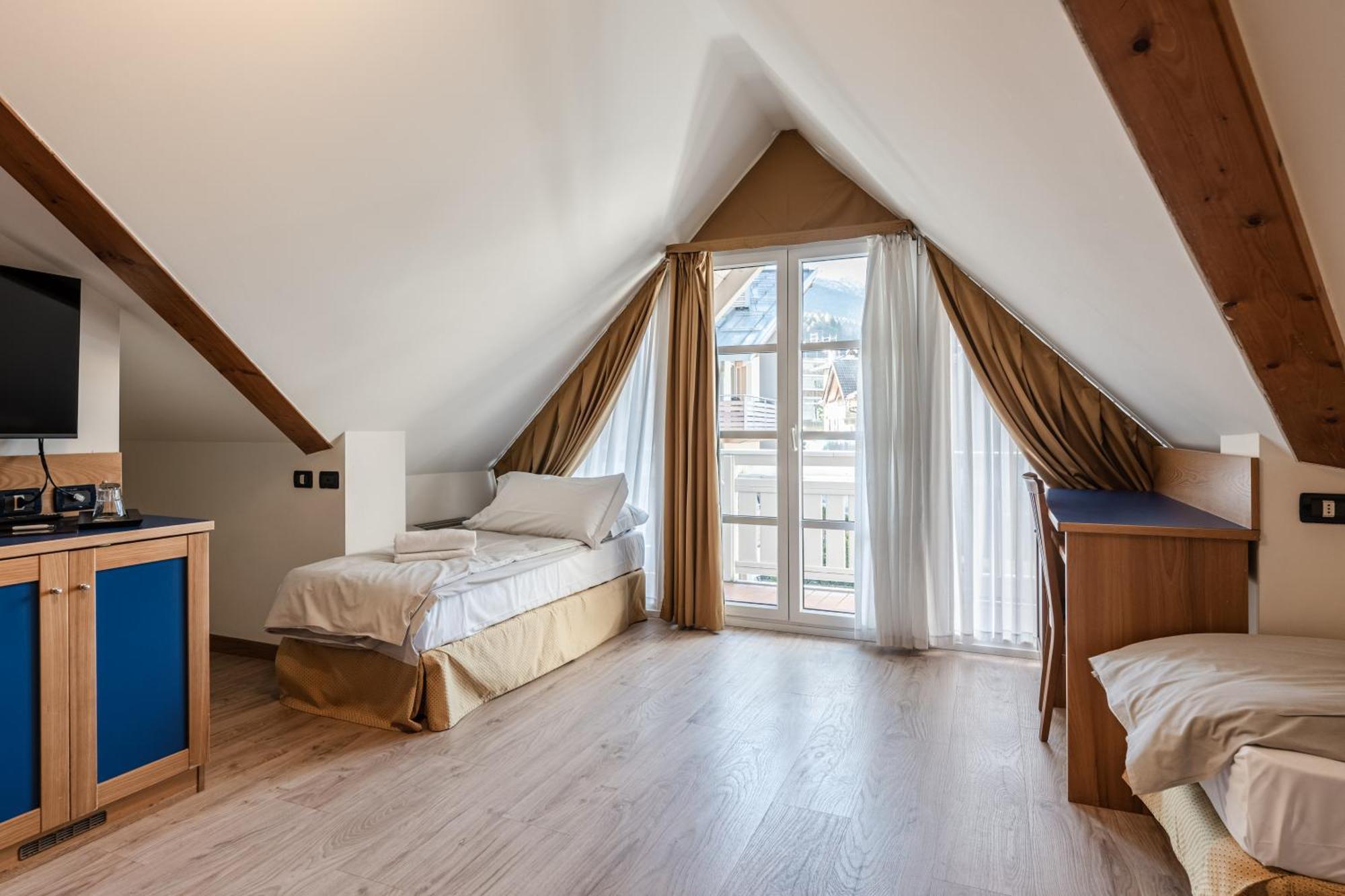 Hotel Garni Meledrio 디마로 외부 사진