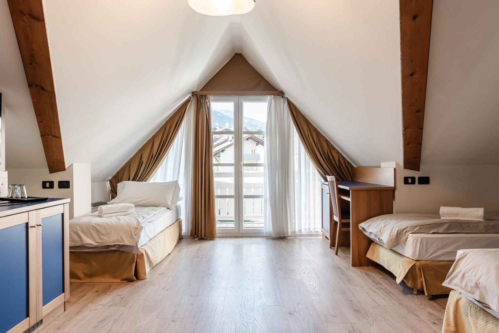 Hotel Garni Meledrio 디마로 외부 사진