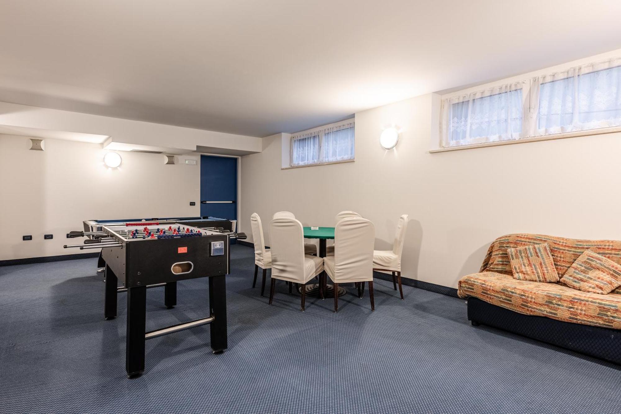 Hotel Garni Meledrio 디마로 외부 사진