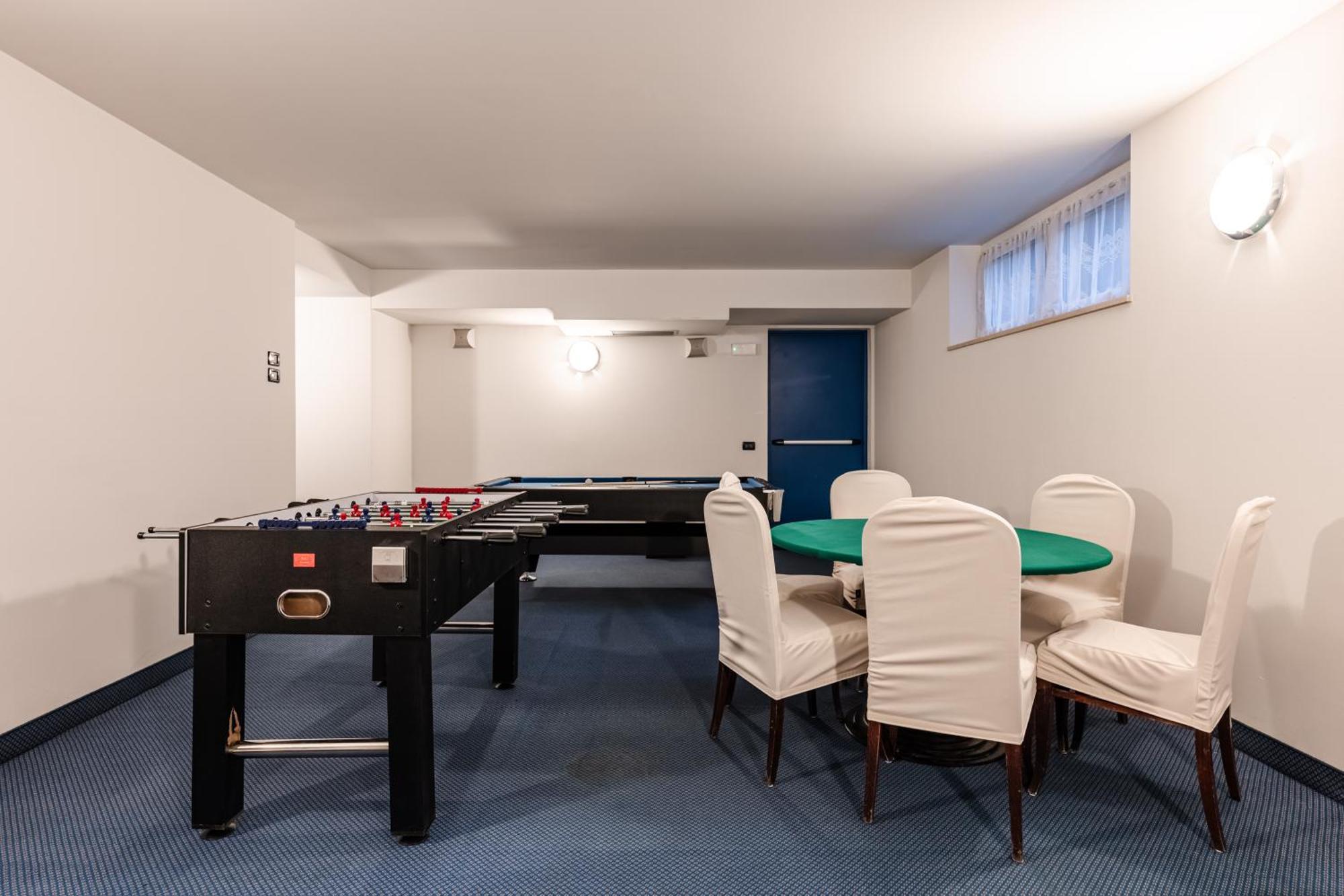 Hotel Garni Meledrio 디마로 외부 사진