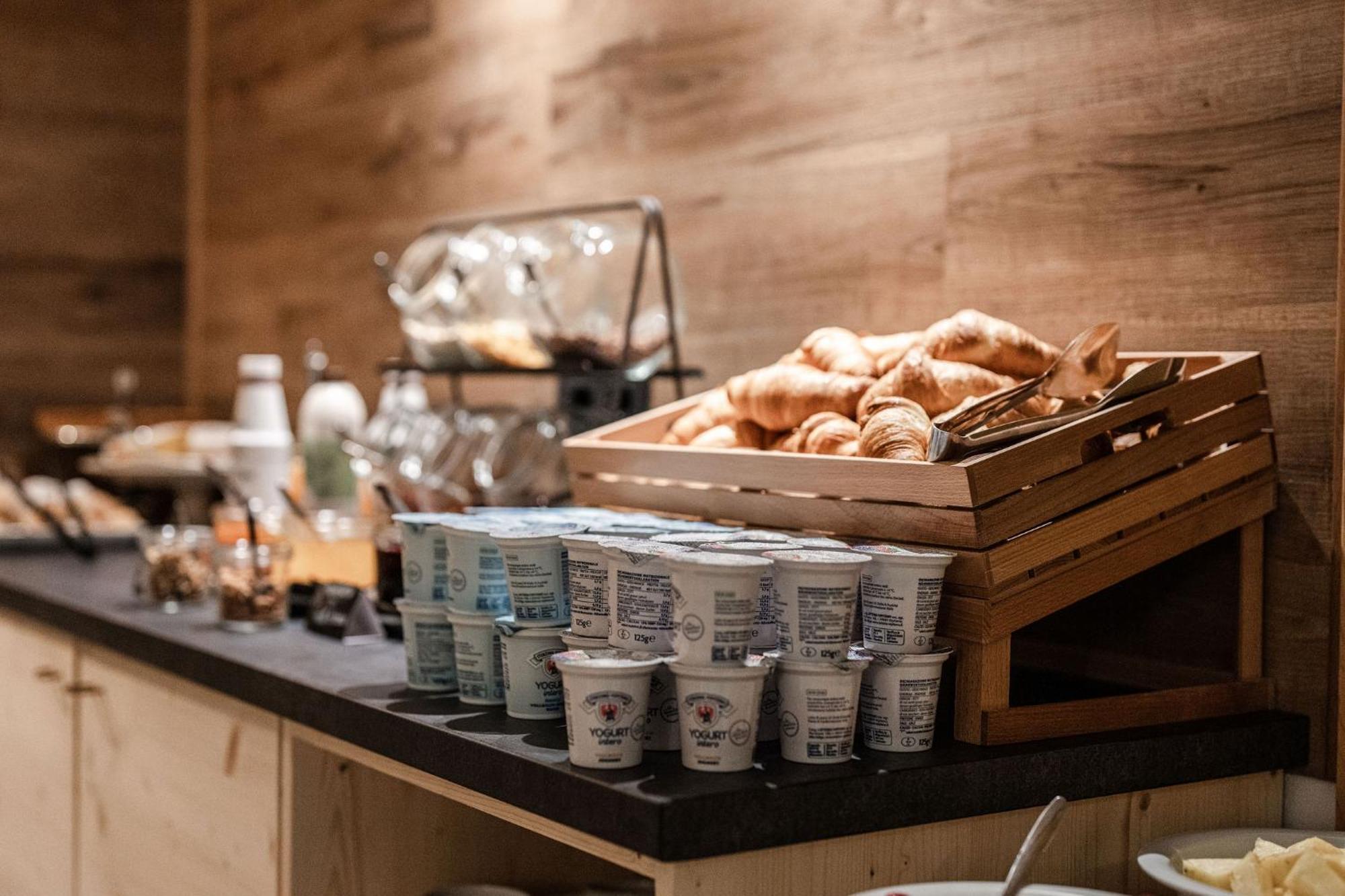 Hotel Garni Meledrio 디마로 외부 사진